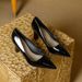 Nude Color Pointy Thick Heel Heel Heel Female Shallow Mouth Soft Leather Match Skirt Not Tired Foot Single Shoe_vogvips.com