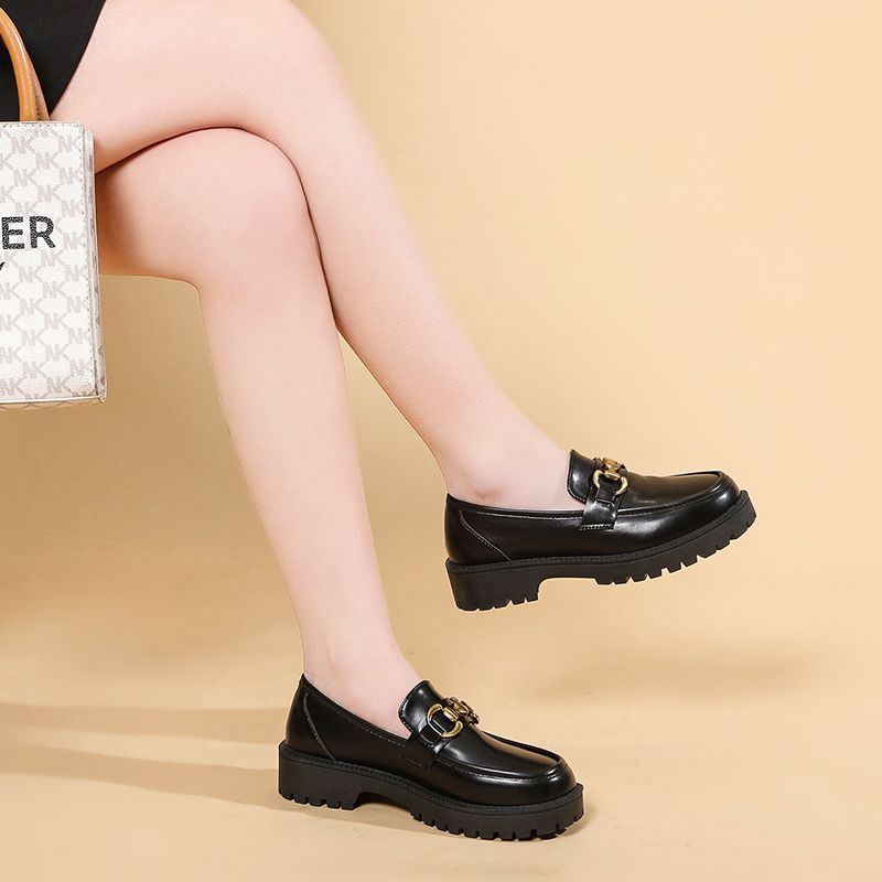 Black Loafers With Gold Chain Buckle Chunky Sole Slip On Casual Shoes For Women Vintage Style_vogvips.com