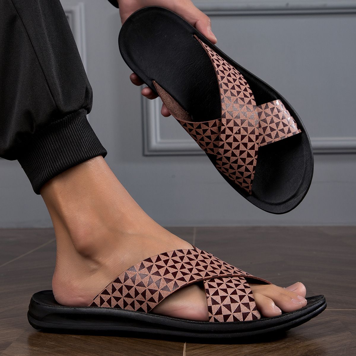 Fashionable Soft Soled Men's Slippers, Beach Shoes, Casual Comfortable Home And Outdoor Wear, Dual-use Sandals_vogvips.com