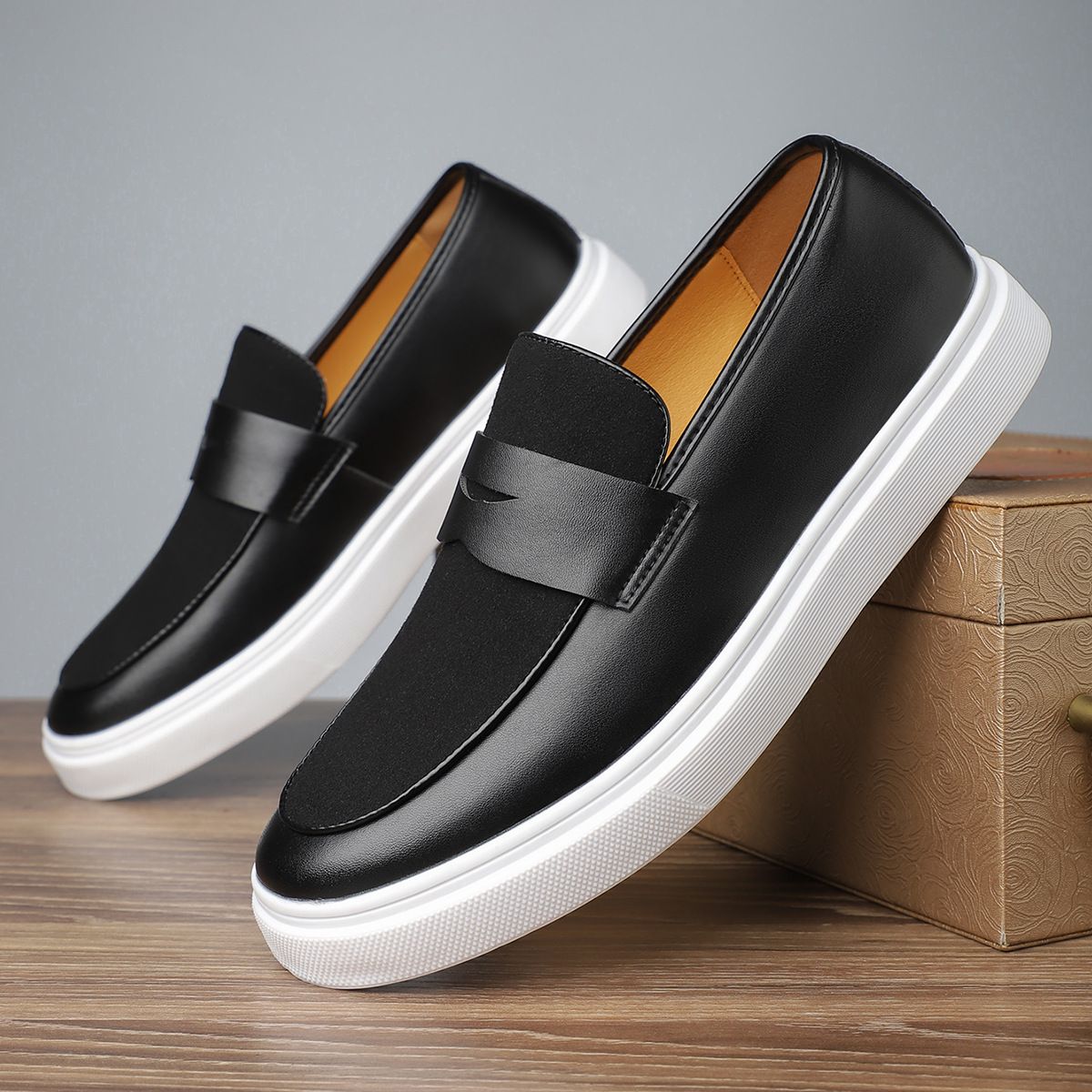 .Large Size 4748 British Style Men's Leather Shoes - One-piece Slip-on Loafers For Sports And Casual Wear, Versatile For Men._vogvips.com