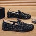 Bean Shoes 2025 Spring New Style Men's British Floral Lazy Loafers_vogvips.com