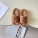 SM Cross-Strap Open-Toe Thick-Soled Furry Slippers For Women 2025 Autumn/Winter New Vintage Fashionable Outdoor Slide_vogvips.com