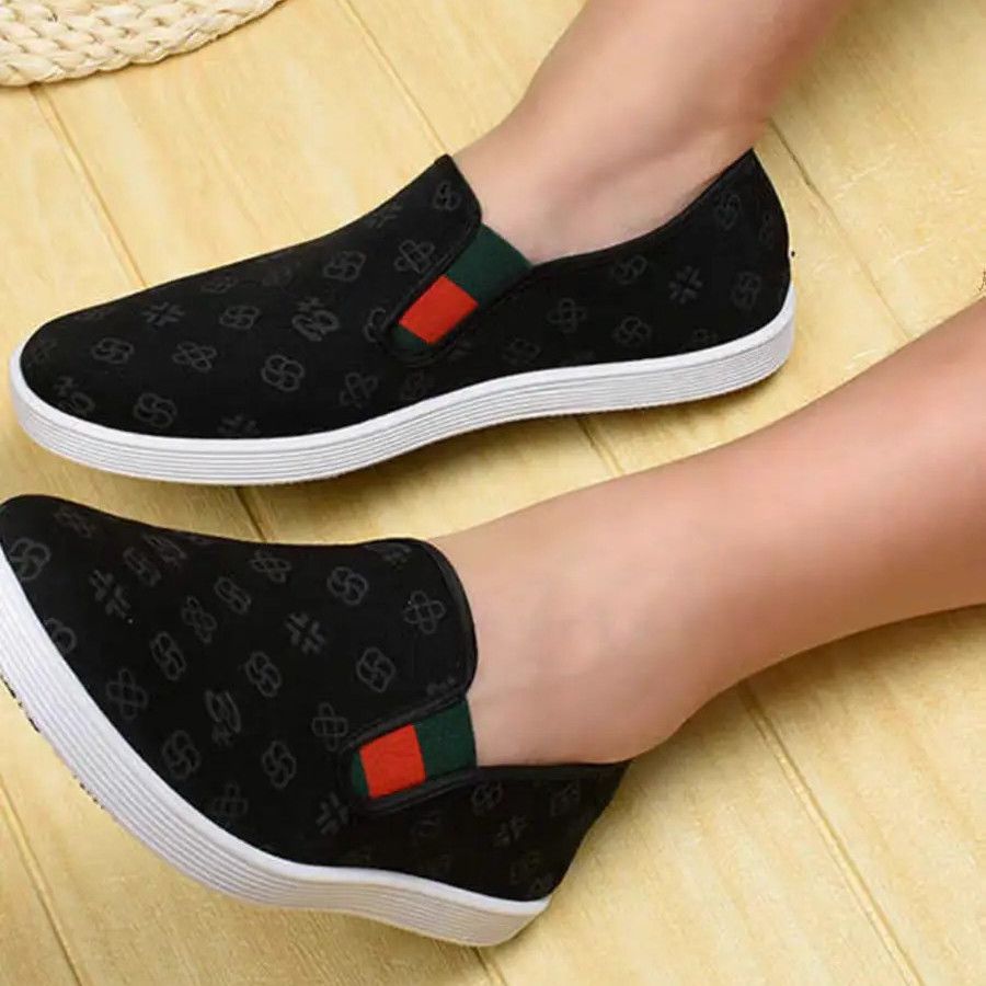 New Printed Fabric Dirt-resistant, Wear-resistant, Comfortable. They Are Traditional Beijing-style Spring And Autumn_vogvips.com