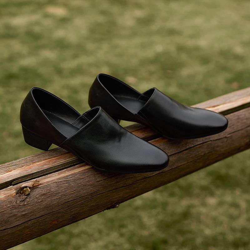 Women’s Shoes Super Soft And Comfortable Washed Cowhide Thick Heel Women's Shoes Spring New Literary Style Round Toe Mid Heel Witch Shoes_vogvips.com