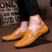 New breathable bean shoes men's casual men's foot set lazy shoes men's shoes_vogvips.com