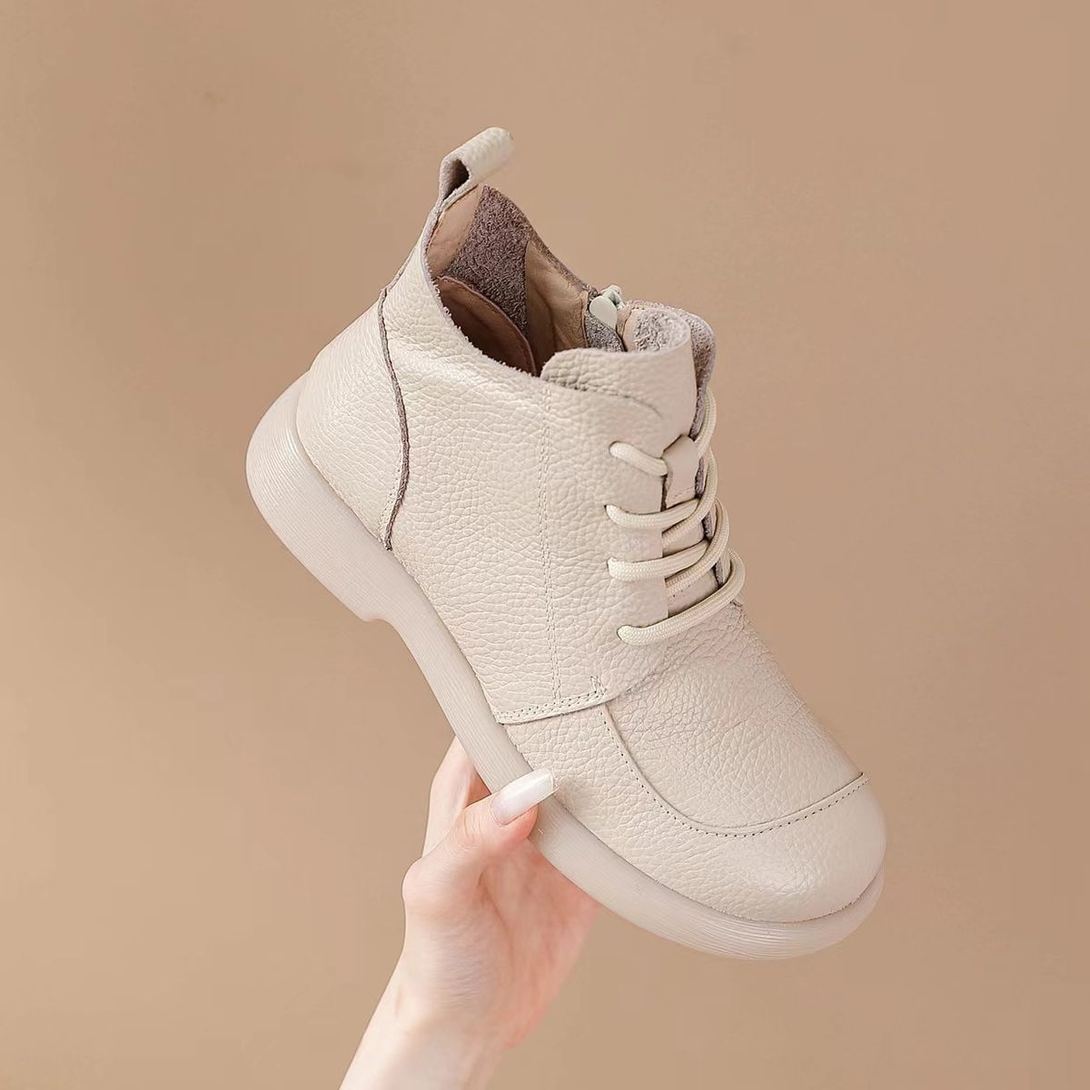 9067 Martin Autumn Winter Women's Flat Soft Surface Top Layer Cowhide Short Comfortable Boots New Style_vogvips.com