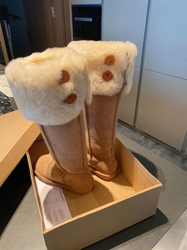 P92023 Autumn Winter New Korean Style Mid-calf Warm Snow Boots With Veet And Thickened Buttons, Versatile Plush Women's_vogvips.com