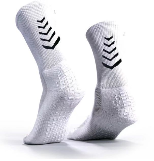 Elite Basketball Socks With Cushioned Terry Sole Breathable Mid-Cut Unisex Socks For Running, Football & Casual Wear Mid Tube Football Silicone Socks_vogvips.com