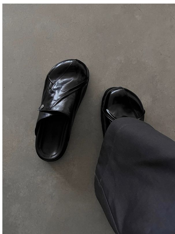 Women's Shoes Dark Retro Pleated Leather Slip On Mules, Big Toe, Platform Platform, Closed Toe, Half Slippers For Couples._vogvips.com