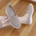 Old Beijing Cloth 2025 New Women's Breathable Flat Single Slip-On Soft Sole Mom Casual Shoes_vogvips.com