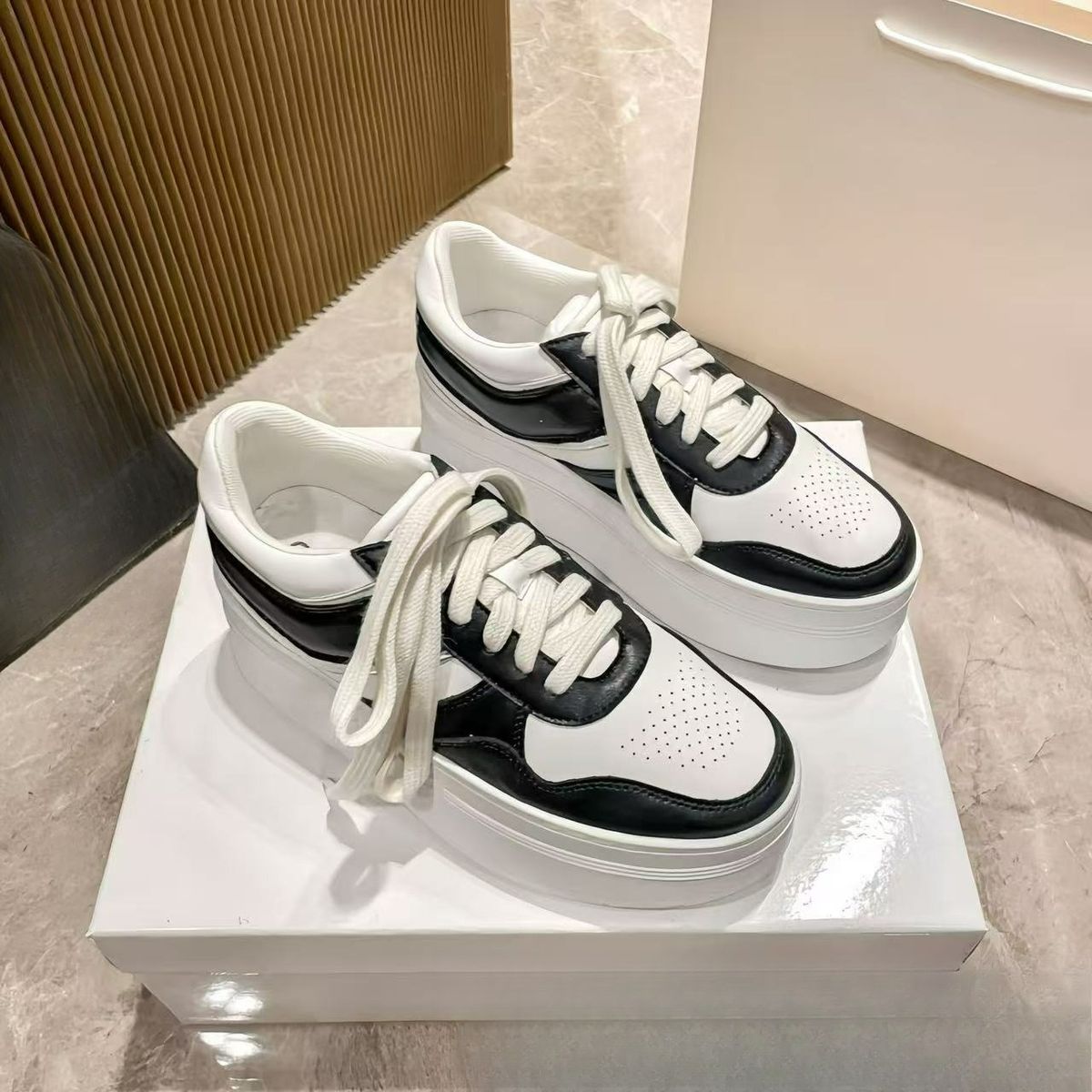 2025 Autumn And Winter New Arc De Triomphe Cross-border Foreign Trade Leather Casual Shoes Thick Sole Heightening White Shoes Star_vogvips.com