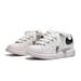 White Sneakers With Black Accents And Chunky Laces: A Fusion Of Playful Style And Daily Versatility_vogvips.com