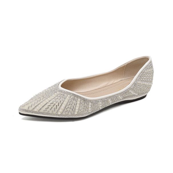 Women's Height-Increasing Shallow-Heel Flats, 2026 Spring New French Style Elegant Pointed-Toe Rhinestone Soft-Soled_vogvips.com