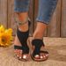 2025 Plus Size Cross-Strap Flat Sandals For Women, Vintage Style Wide Strap Open-Toe Beach Sandals, White_vogvips.com