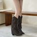 Millennial Hot Girl~V-Neck Slimming Western Cowboy With Studs, Maillard Pants Boots, Wasteland Style Boots_vogvips.com
