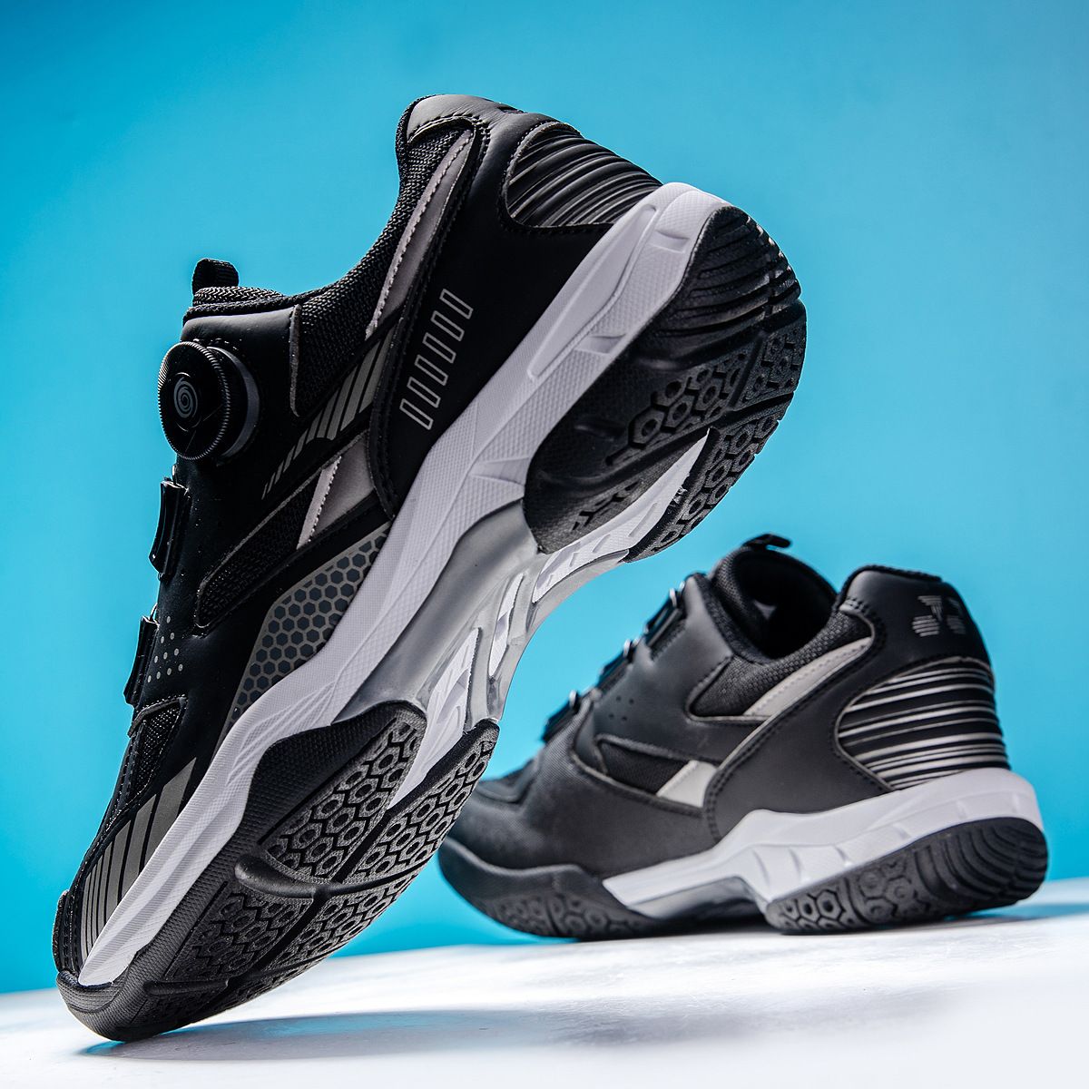 Badminton Shoes Couple Shoes Professional Beef Tendon Sole Anti-skid Training Lightweight Double Rotating Buckle High-quality Badminton Shoes_vogvips.com