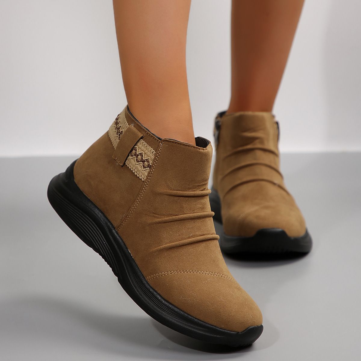 Women's Plus Size Suede Ankle Boots With Side Zipper Thick Sole Round Toe Over-the-Ankle Martin Style_vogvips.com