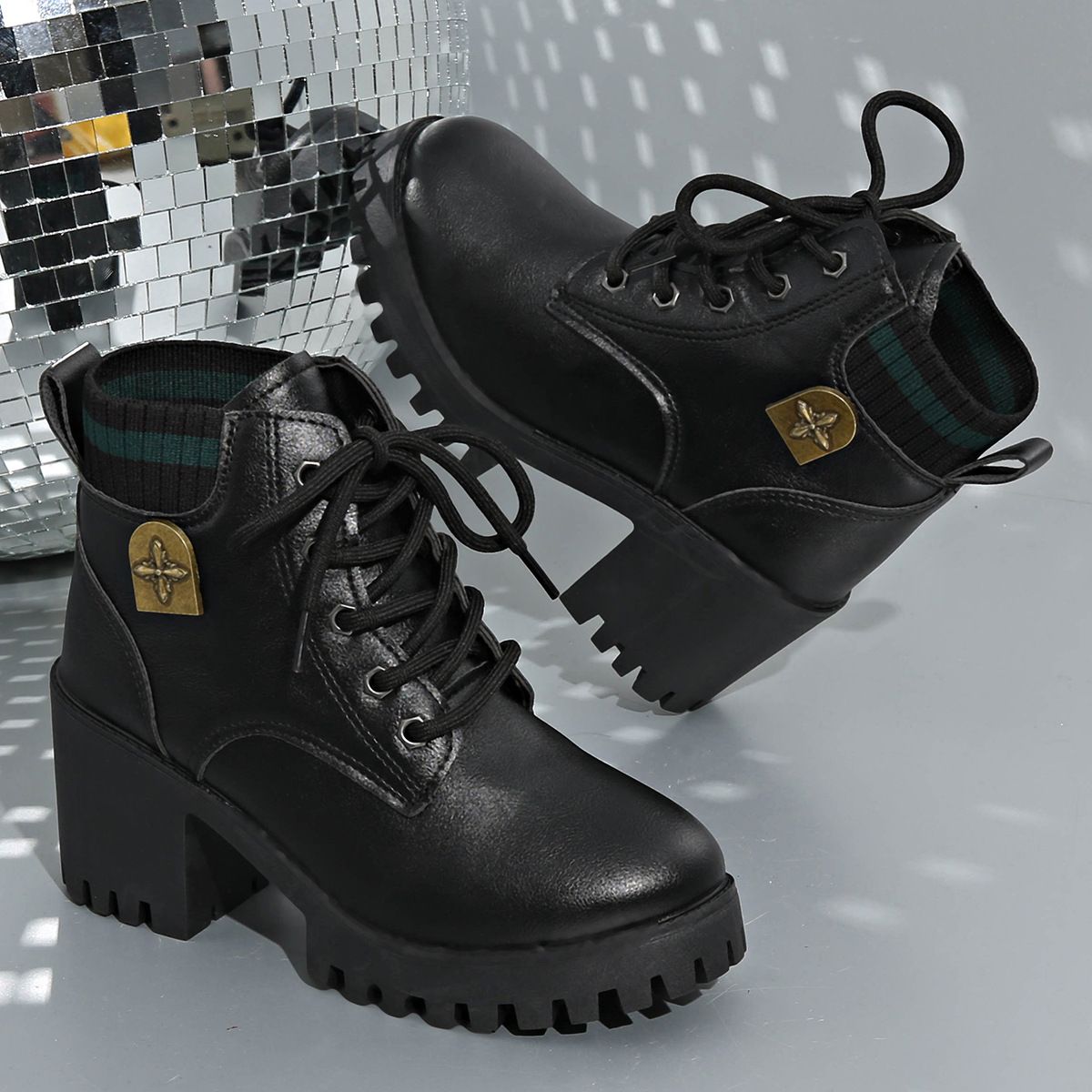 2025 Autumn Winter New Round Toe Lace-up Low British Style Chunky Heel Fashion Martin Mid-heel Women's Boots_vogvips.com