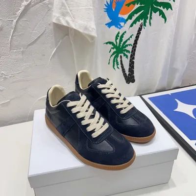 In Stock: 2025 Spring New Vintage Style Women's German Training Shoes, Round Toe, Lace-Up, Suede Low-Top, Maillard_vogvips.com