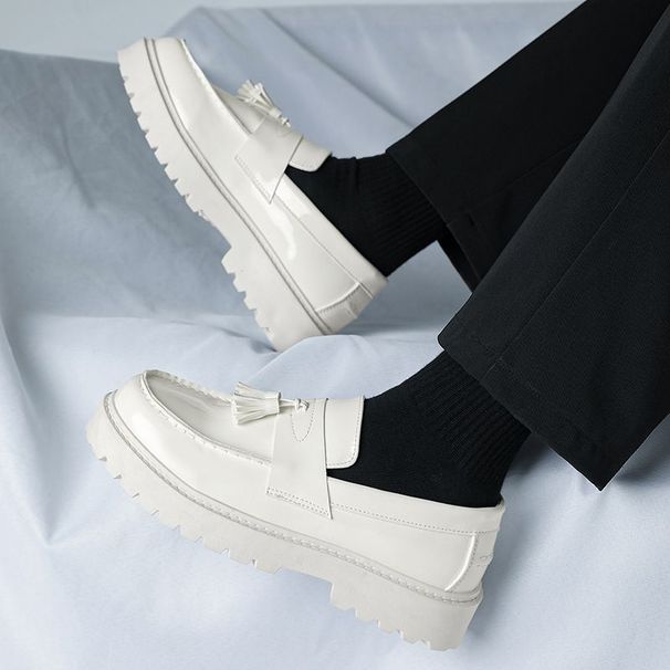 European Summer New Style Tassel White Loafers Slip-on Casual Men's Shiny Leather Shoes_vogvips.com