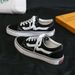 P5 Spring Low-top Classic Canvas For Women And Men, Super Hot Shoes, Couples, Sneakers, Korean, Versatile, Student_vogvips.com
