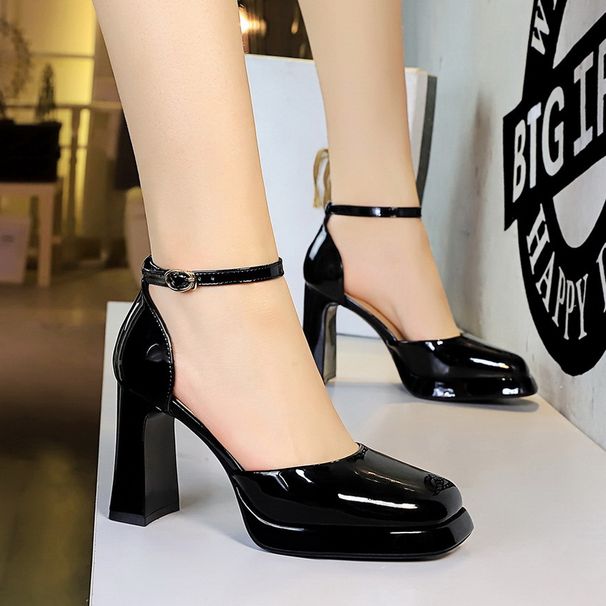 Square Head Hollow One-word Buckle High-heeled Sandals Women's Waterproof Table Thick Heel Patent Leather Glossy Women's Shoes_vogvips.com