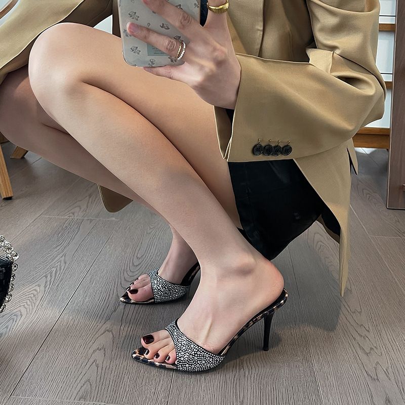 Pointed Stiletto Heels Women Wear Leopard Print Sexy Rhinestone Super High Heel Sandals_vogvips.com