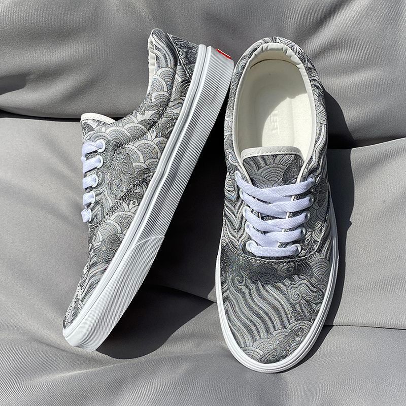 Versatile Popular Silver-gray Low-top Canvas Light Luxury Men's And Women's Shoes, New Casual Trendy Sneakers, Large_vogvips.com