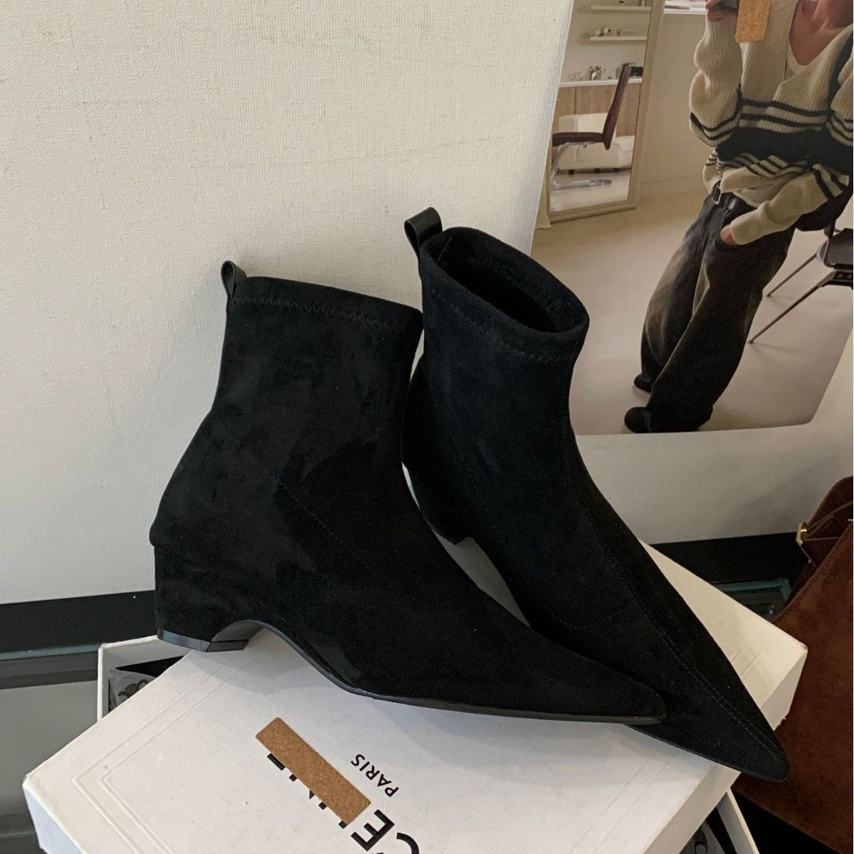 2025 Autumn Winter New Pointed Toe Short For Women Versatile Suede Stretch Slim Chunky Mid Heel Fashion Sock Boots_vogvips.com