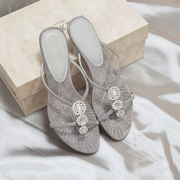 Elegant Embroidered Toe-Post Sandals With Rhinestone Accents - Vintage-Inspired Low Heel Summer Slides For Women_vogvips.com