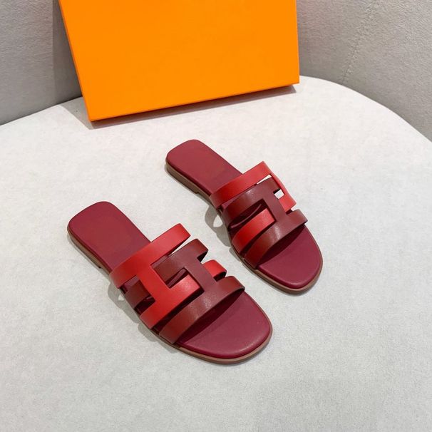Europe Station 2022 New Fashion Early Spring Flat Casual Comfortable Travel Outdoor Wear Women's Slide Sandals_vogvips.com