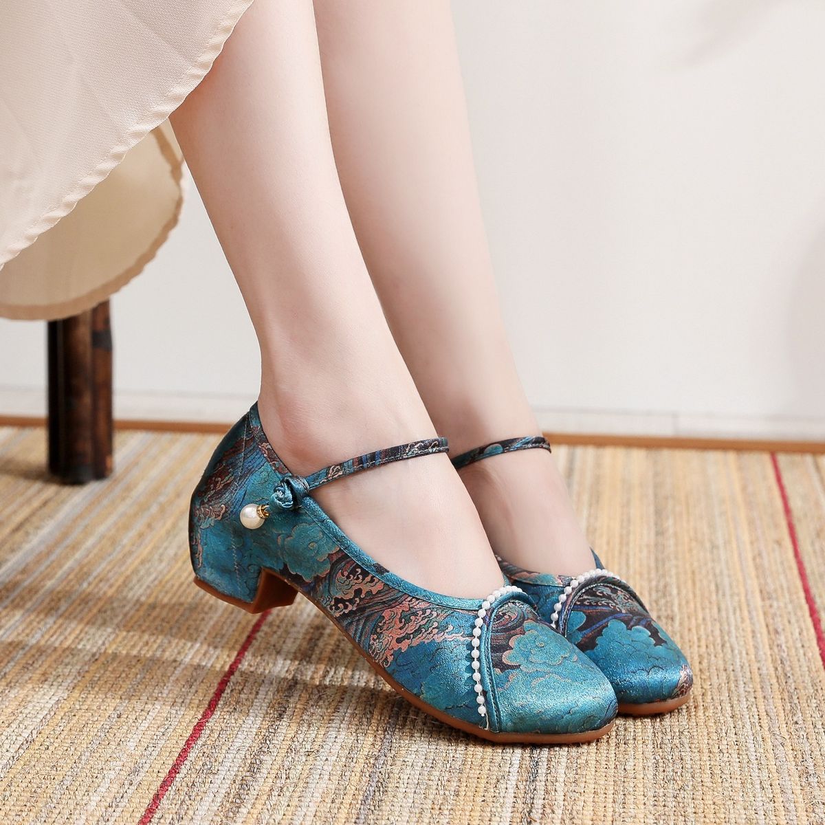 Women’s Shoes Summer Old Ancient Style Printed Cloth Shoes Embroidered Shoes Chinese Style Mid Heel Cheongsam Matching Shoes Hanfu Improved Shoes_vogvips.com
