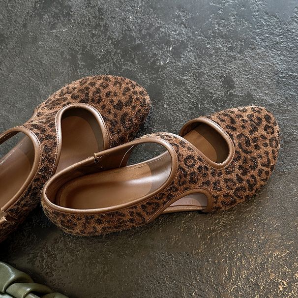 Sheepskin Version~Unique Design Hollowed-out Height-increasing Suede Women's Retro Casual Fashion Leopard Print_vogvips.com