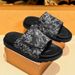 2026 New Cross-Border Hot-Selling Buckle-On Couple's Full-Coverage Loafers For Men And Women, Beach Sandals, Student_vogvips.com