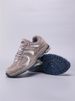 Vintage-Inspired Running Sneakers: Mesh And Suede Fusion With Subtle Color Blocks For Retro Athletic Style"_vogvips.com