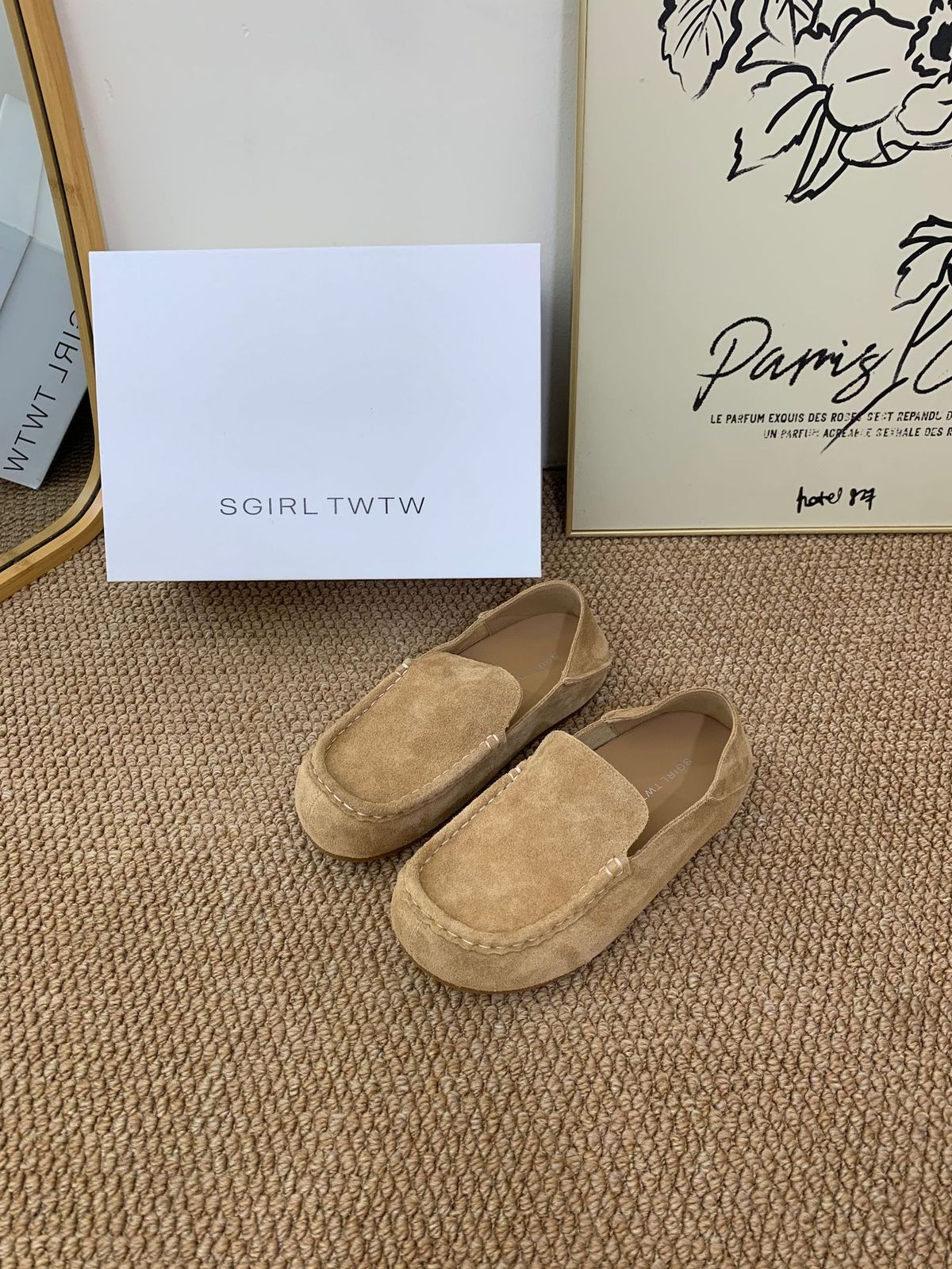 TWTW Retro-style SGIRL Slip-on Loafers For Women, 2026 New Model, Versatile Casual Moccasins Women, Model,_vogvips.com