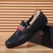 New fashion men's shoes all match men's comfortable soft soles a slip-on driving casual leather shoes_vogvips.com