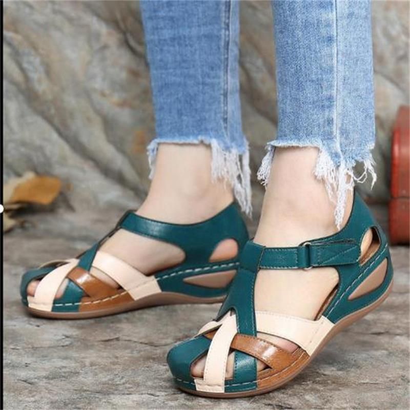 2025 Summer New Retro Round Toe Wedge Hollow Women's Versatile Casual Sandals In Stock_vogvips.com