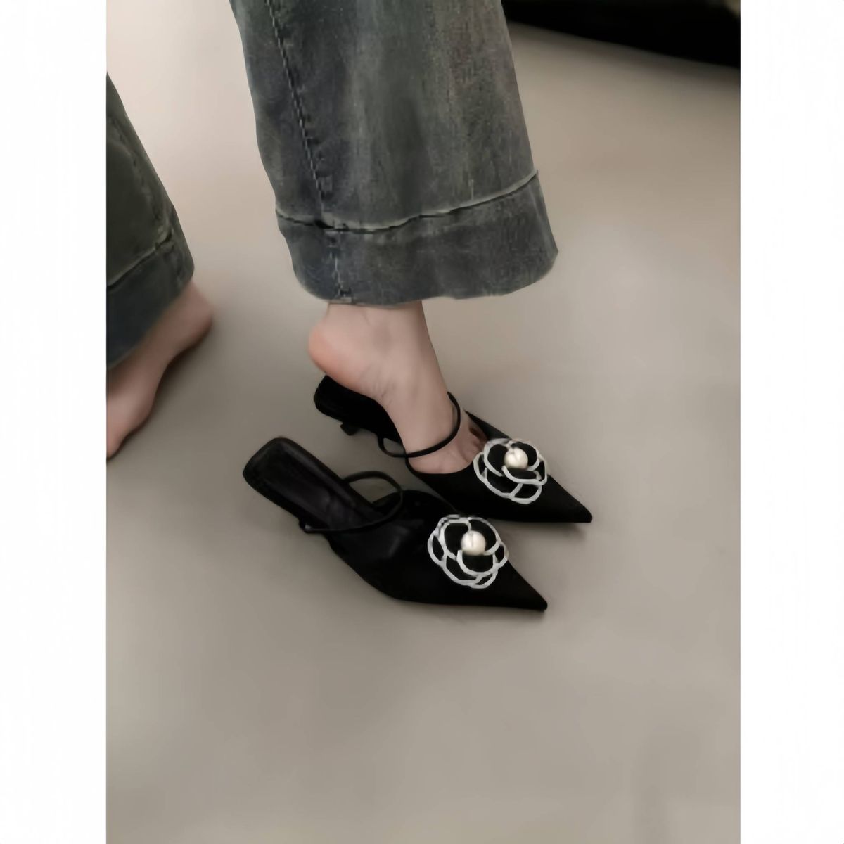 Chic French-Inspired Slingback Heels – Pointed Toe Mules With Elegant Bow Detail, Comfortable Low Block Heel For Women (Beige/Black)_vogvips.com