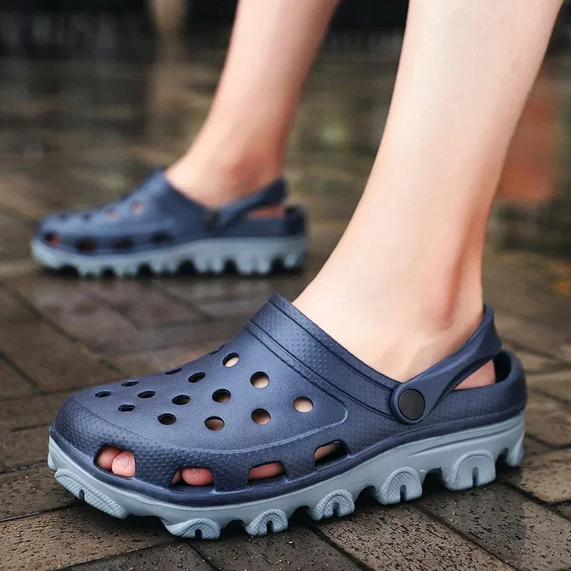 Men Clogs Sandals Outdoor Casual Shoes EVA Lightweight Slippers Summer Sandalias Platform Hombre Women Beach Large Big_vogvips.com