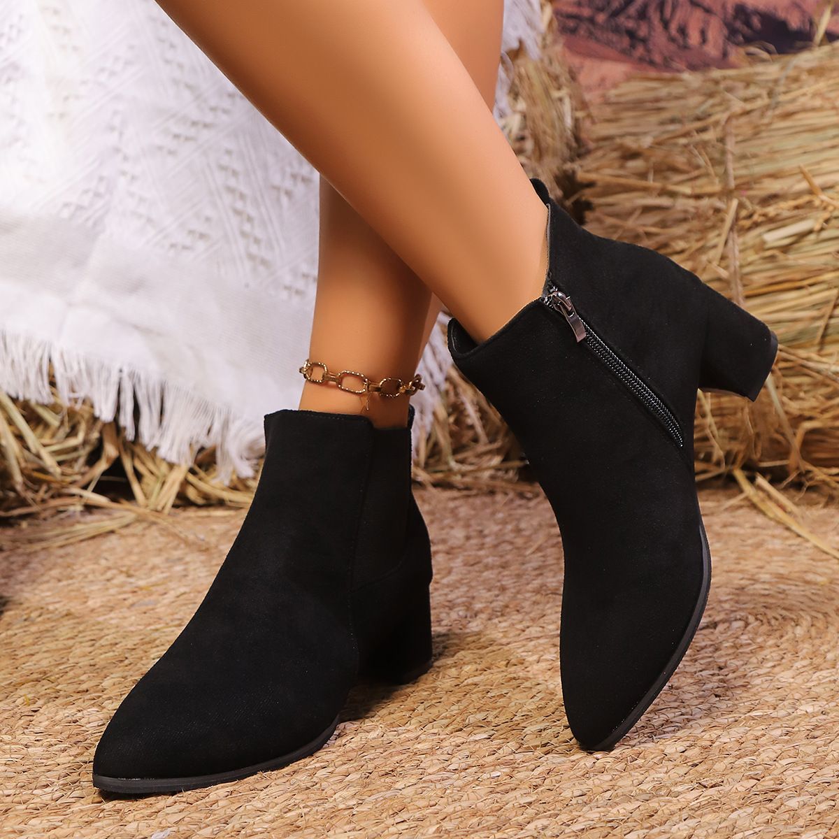 Pointed-toe Chunk-heeled Women's Mid-heeled Short-top Boots For Autumn And Winter 2026_vogvips.com
