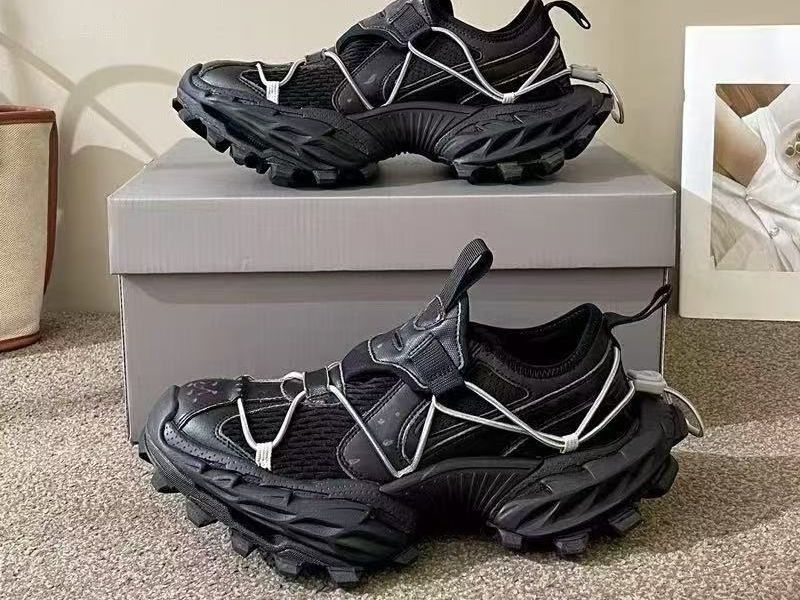 Sports Shoes Breathable Running Casual New Shoes Thick Sole Heightening Dad Fashion Shoes High Value Men's Shoes_vogvips.com