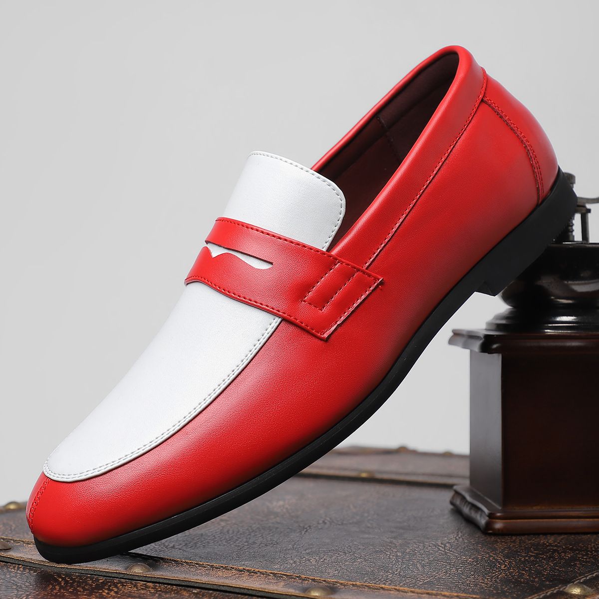 26 Large-sized Business Formal Leather Shoes - Simple, Casual, Fashionable And Versatile - Multi-color Leather Shoe Cover For Feet, Suitable For Men._vogvips.com