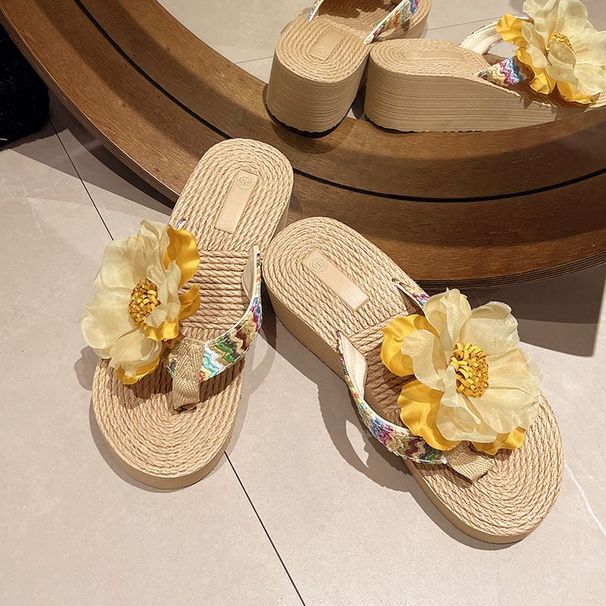 2026 Flower Summer Slippers Fashion Thick Bottom Flip Flops Beach Shoes Anti Slip Holiday Ethnic Clothing_vogvips.com