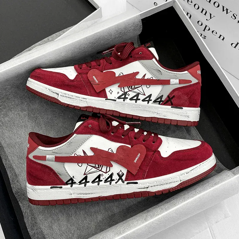 ONKE Luxury 2026 Men Women Retro Love Arrow Design Sneakers Red White Colorblock Streetwear Skate Shoes_vogvips.com
