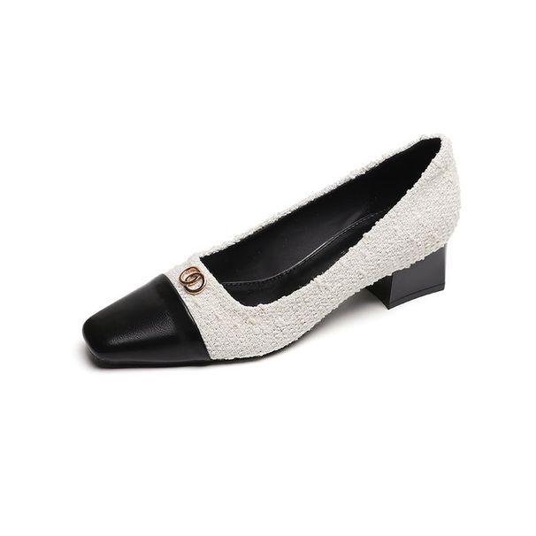 Women's French Pointy High Heels Small Fragrance Black And White Color Temperament Thick Heel Shoes Big Size_vogvips.com