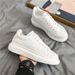 White Sneakers Men's Versatile Thick-soled Height-boosting Shoes For Students And Couples, 2026_vogvips.com