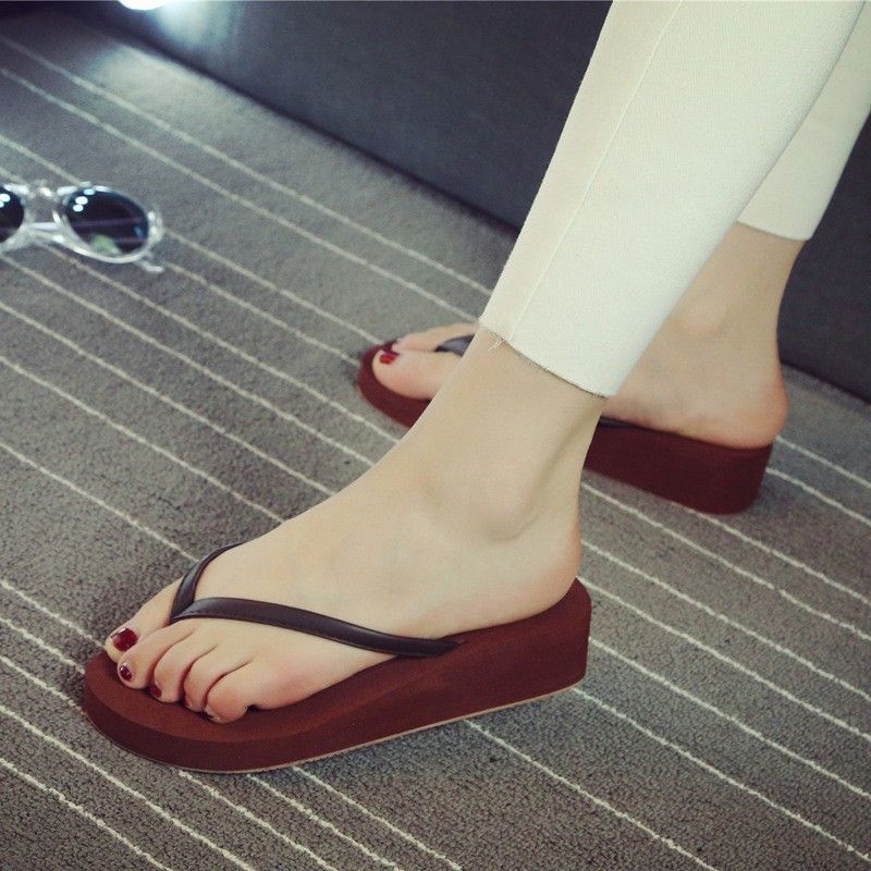 Non-Slip Flip Flops for Couples Thin Straps Summer Fashion Flat Sandals Thick Soled Beach Shoes for Men And Women_vogvips.com