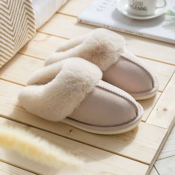 Free Shipping 2025 Designer Rivet Sandals Slippers Weave Flat Sandals Designer Slides Womans Summer Female Fashion Sandal Outdoor Slipper Woman Shoes_vogvips.com