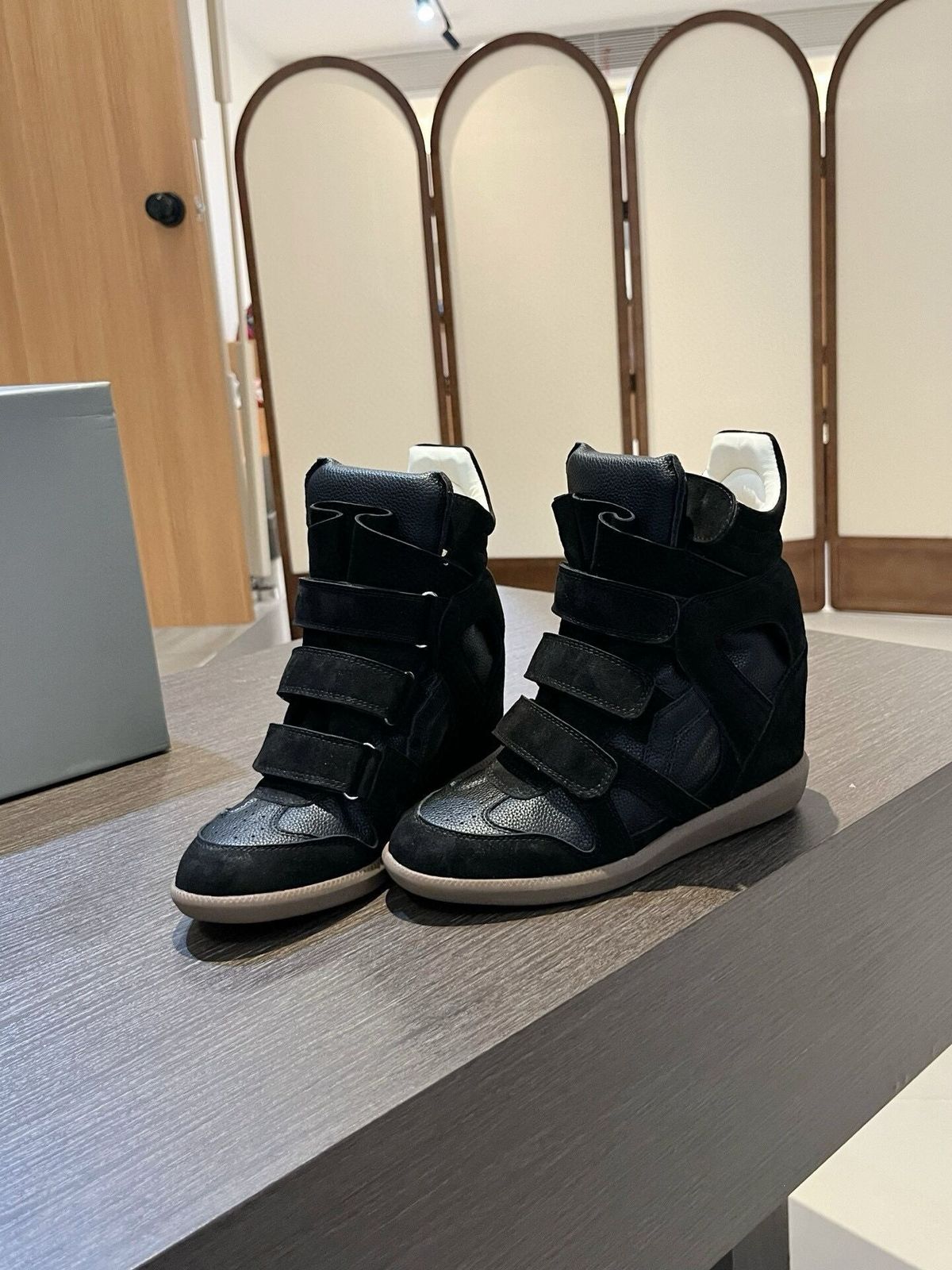 2026 Spring Velcro Cross-Border Exclusive Winter New Model European And American Street Celebrity Popular Sports Casual_vogvips.com